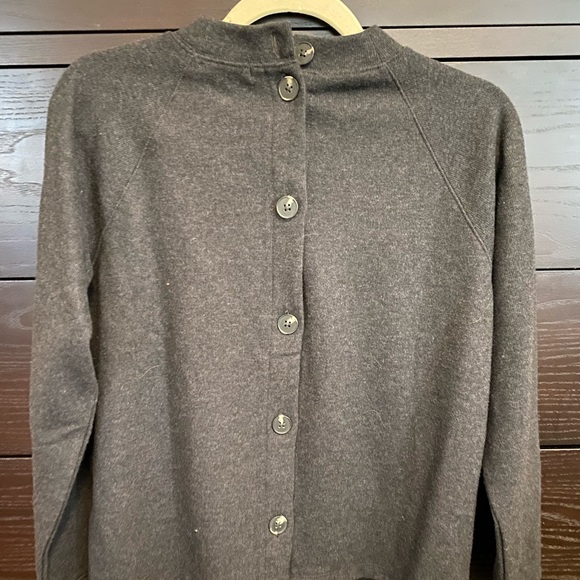 Madewell Sweaters - NWT Madewell Gray Sweatshirt (SMALL)